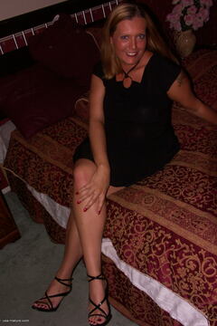 Hot american housewife sucking and fucking hard Maturenl Free