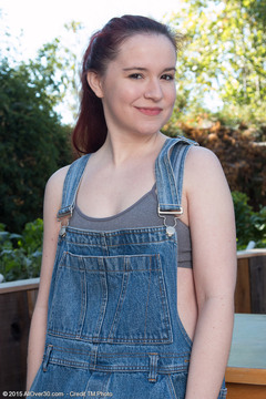 Annabelle Lee takes off her overalls and flashes those perky breasts AllOver30 Free